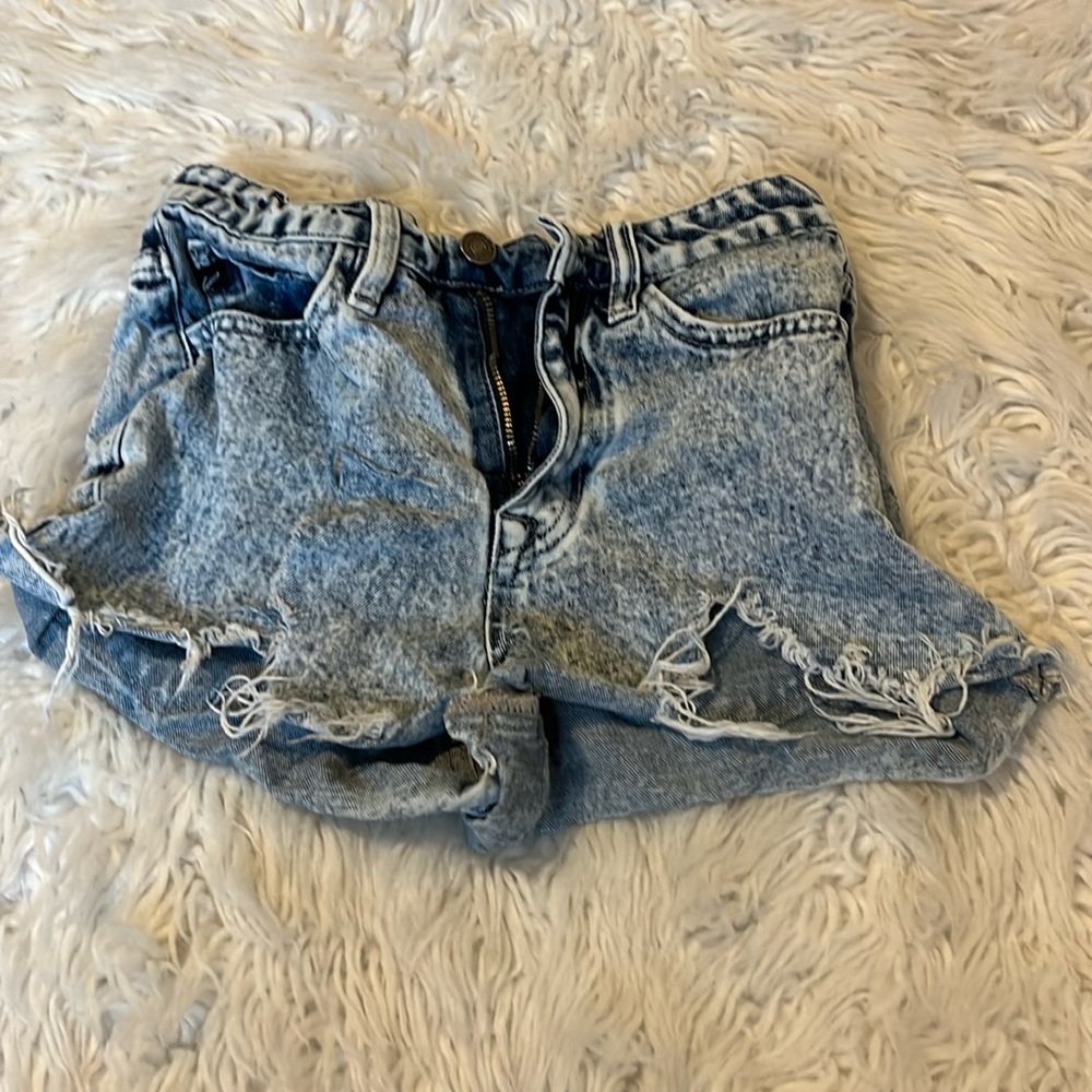 Ripped booty shorts size 0
